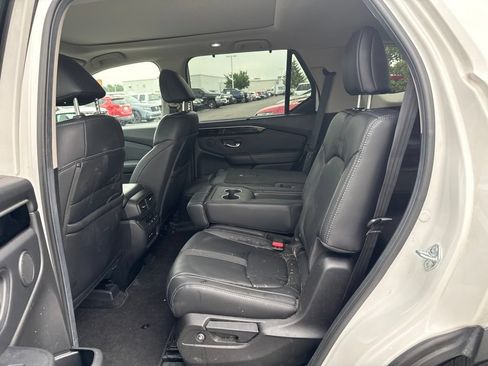 Used 2025 Honda Pilot Touring image 15