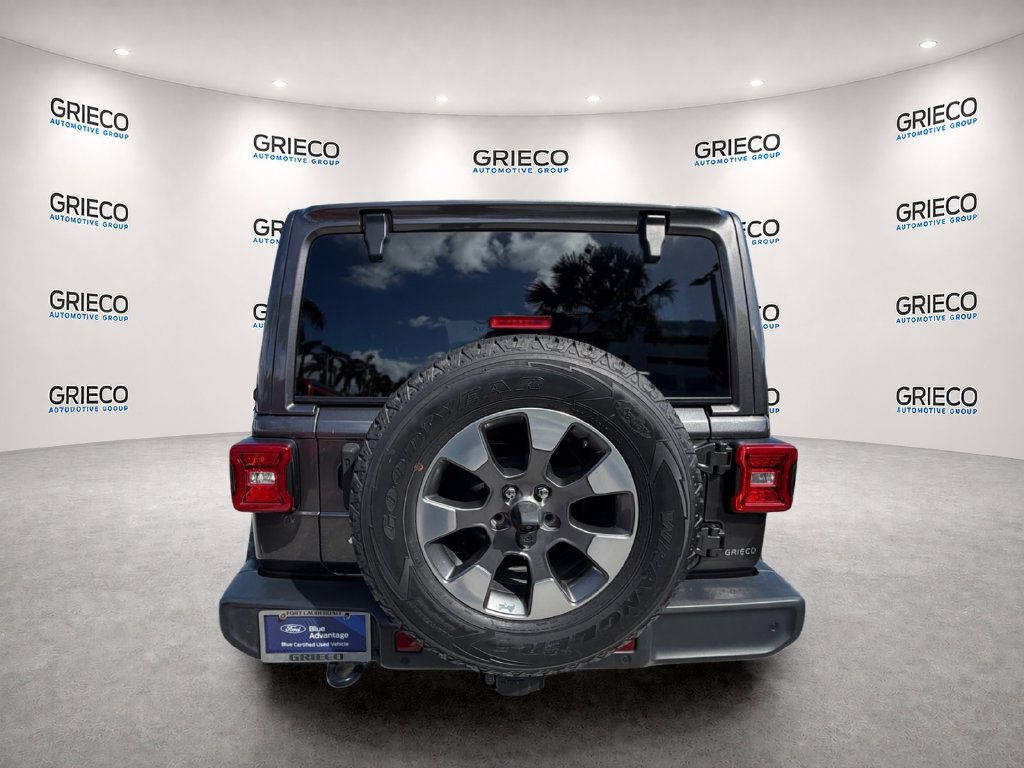 Used 2018 Jeep Wrangler Unlimited Sahara AWD/4WD image 6