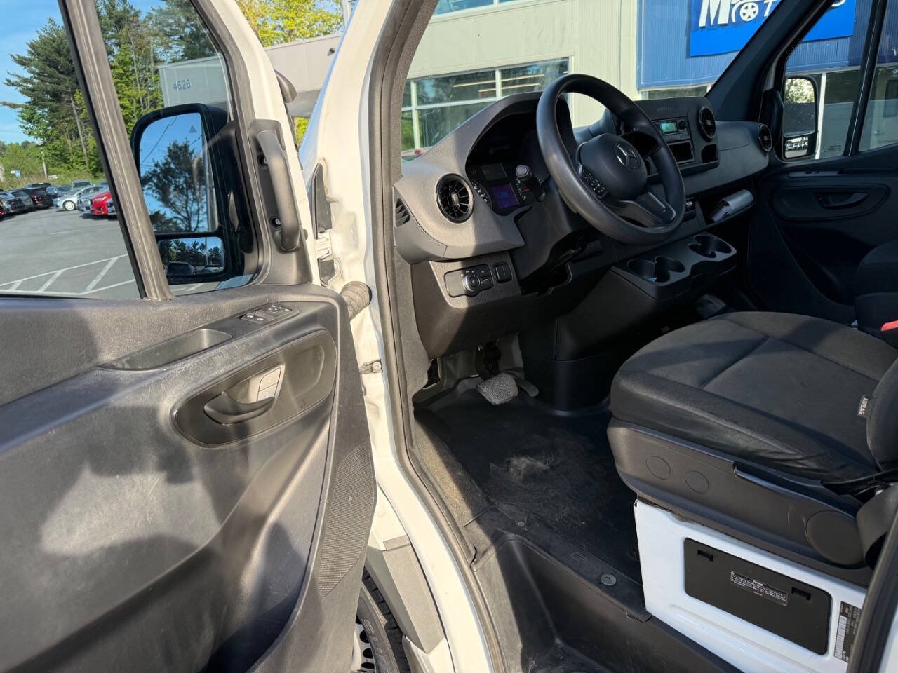 Used 2021 Mercedes-Benz Sprinter 2500 image 19