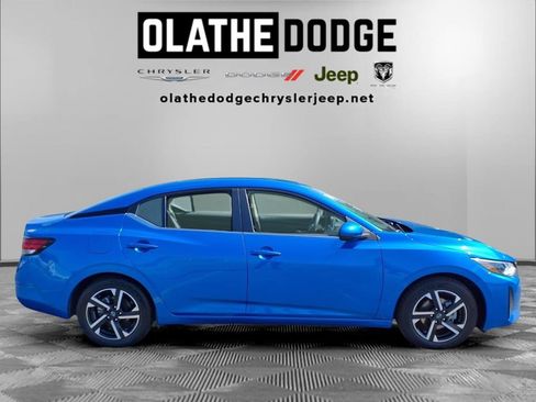 Used 2024 Nissan Sentra SV FWD image 27