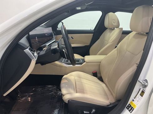 Used 2023 BMW 330i xDrive 330i xDrive w/ Driving Assistance Package image 22