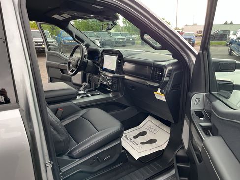 New 2025 Ford F150 Lariat w/ Equipment Group 501A Mid image 34