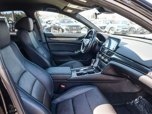 Used 2019 Honda Accord Sport image 15