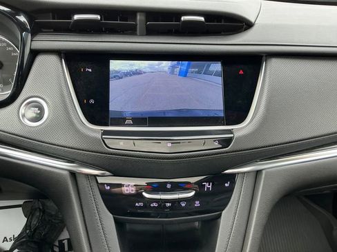 Used 2021 Cadillac XT5 Premium Luxury AWD/4WD image 8