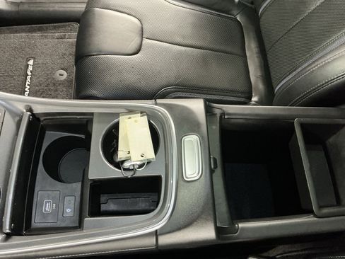 Used 2021 Hyundai Santa Fe Calligraphy image 8