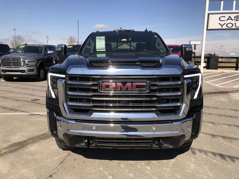 Used 2024 GMC Sierra 2500 SLT w/ SLT Convenience Package image 8