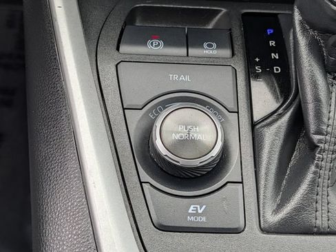 Used 2023 Toyota RAV4 XSE AWD/4WD image 15