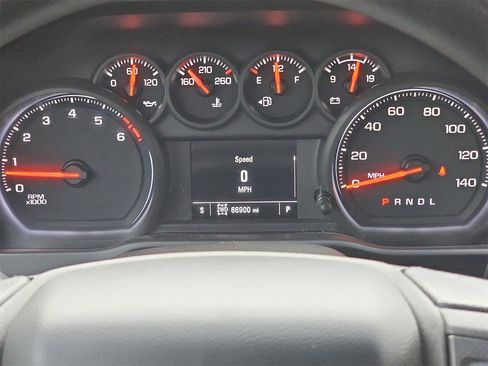 Used 2020 Chevrolet Silverado 1500 Custom w/ Custom Value Package image 22