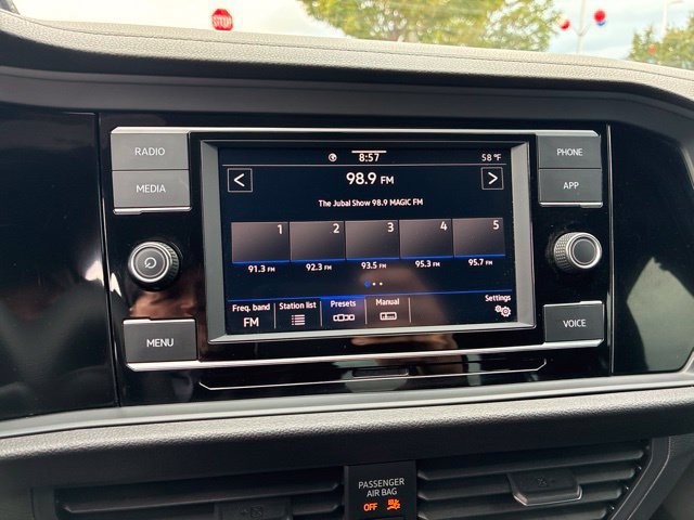 Used 2022 Volkswagen Jetta Sport FWD image 8