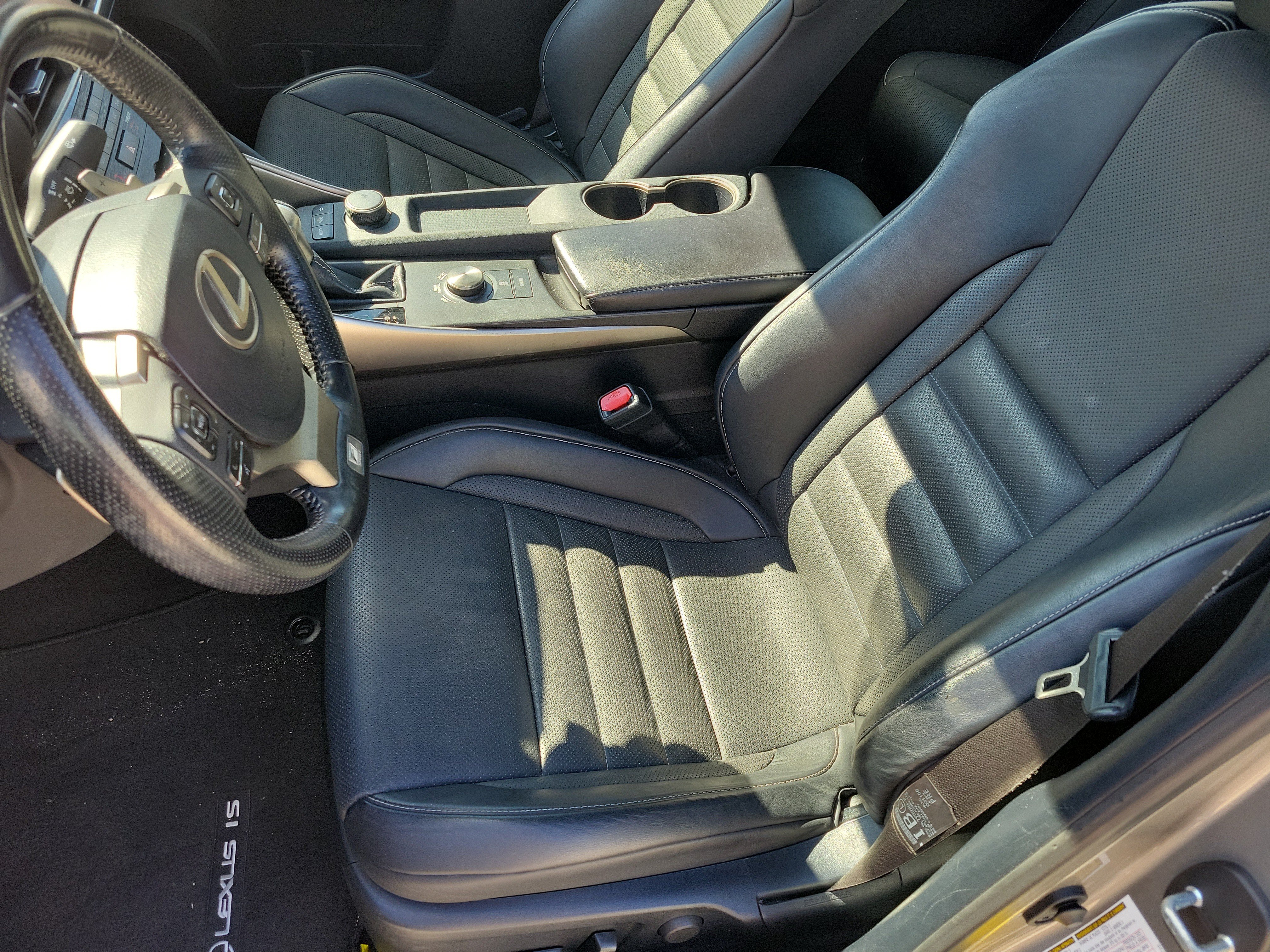 Used 2020 Lexus IS 300 F Sport w/ F Sport Package RWD image 20