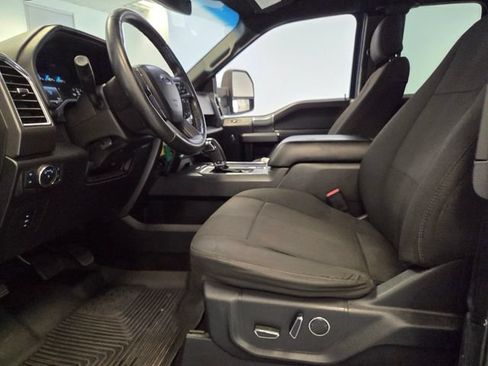 Used 2016 Ford F150 XLT w/ Equipment Group 302A Luxury AWD/4WD image 12