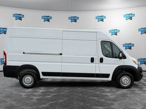 Used 2026 RAM ProMaster 2500 w/ Convenience Group FWD image 6