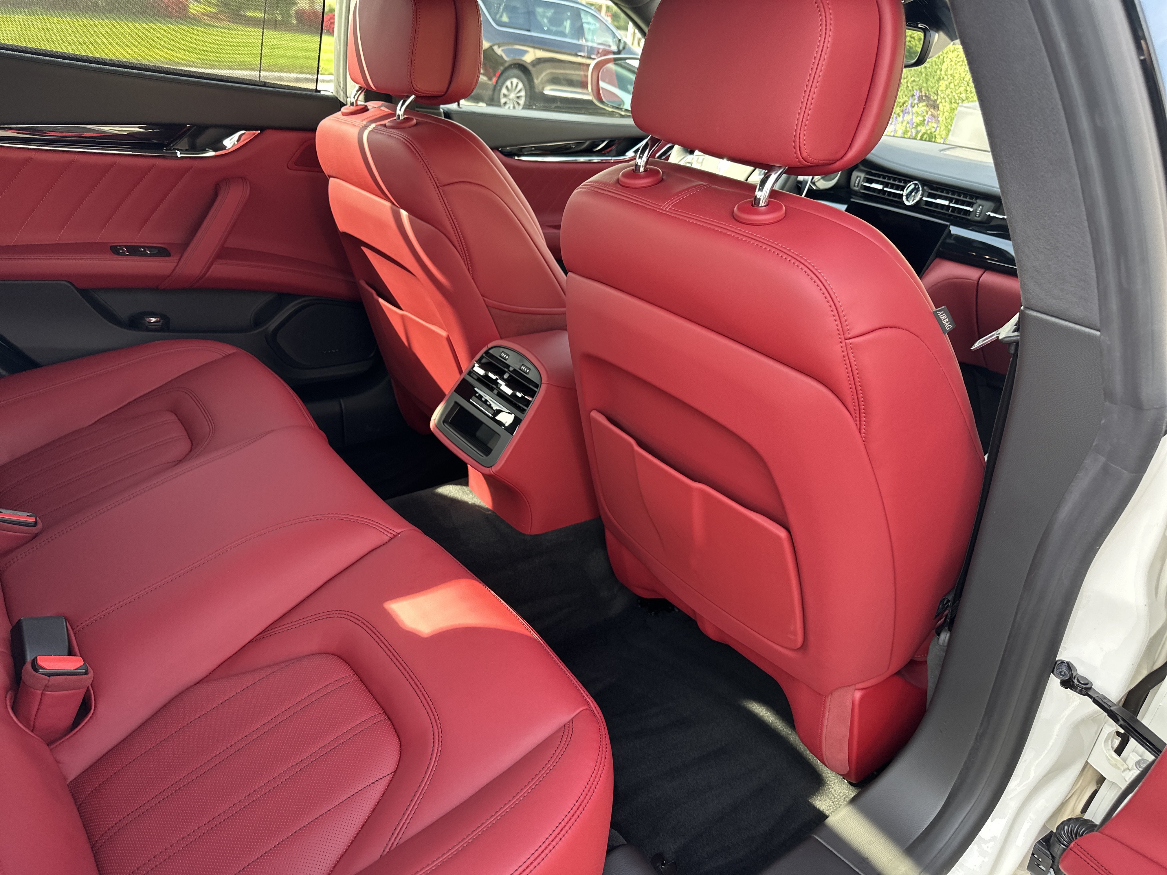 Used 2023 Maserati Quattroporte Modena Q4 AWD/4WD image 16