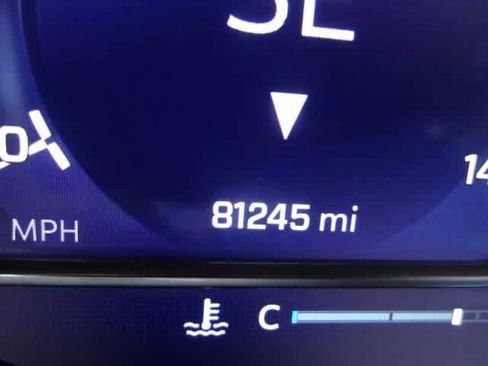 Used 2022 Chevrolet Suburban Premier w/ Texas Edition image 19