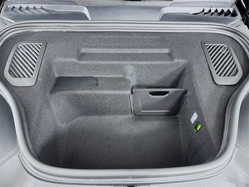 Used 2025 Porsche Macan Electric image 31