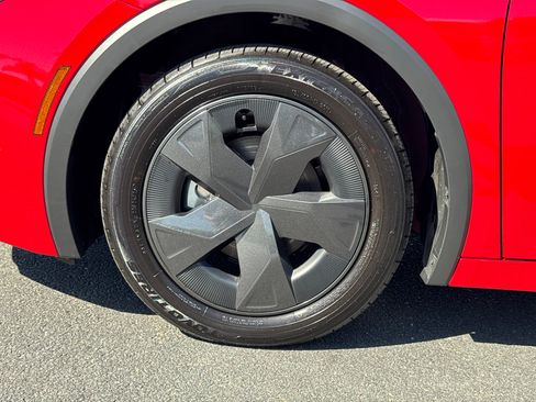 Certified 2026 Toyota Prius LE FWD image 6