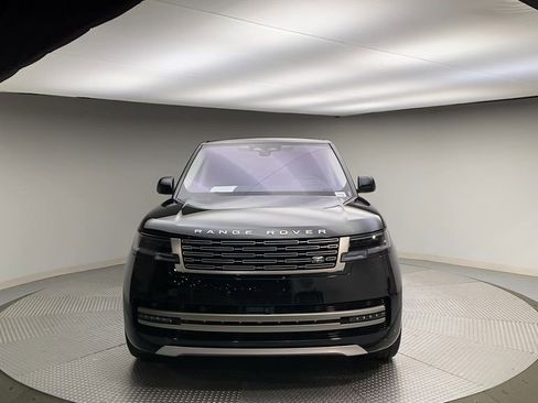 Certified 2023 Land Rover Range Rover SE AWD/4WD image 3