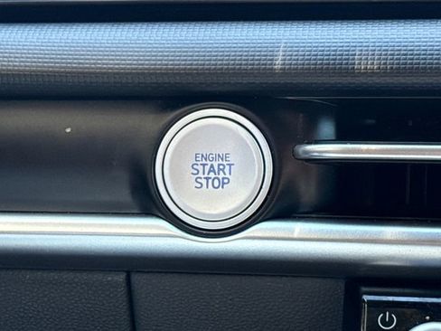 Certified 2025 Hyundai Santa Cruz SE image 26