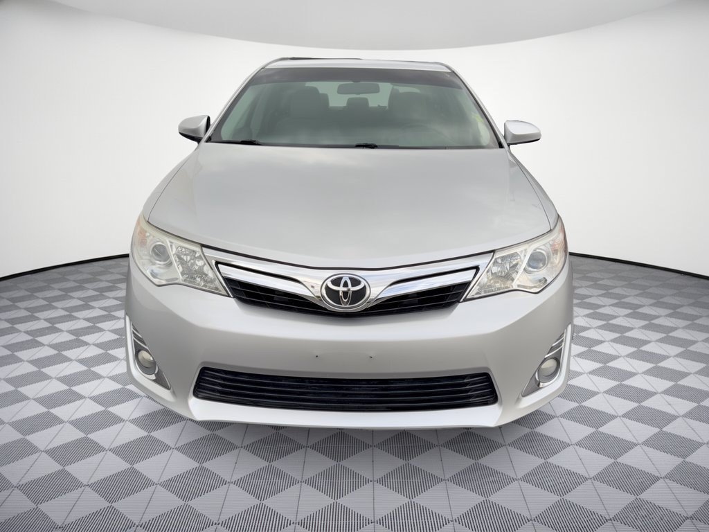 Used 2014 Toyota Camry XLE FWD image 6
