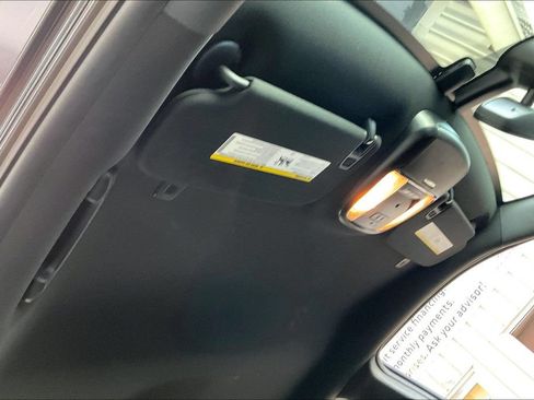 Used 2025 Dodge Durango GT RWD image 13