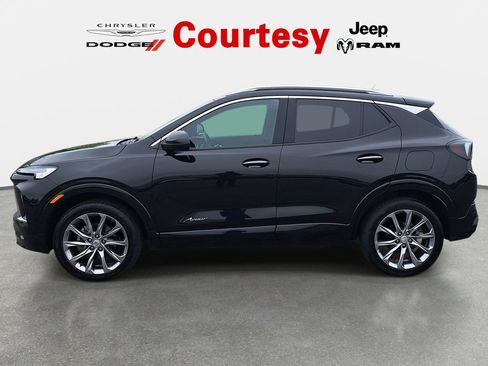 Used 2024 Buick Encore GX Avenir w/ Avenir Convenience Package AWD/4WD image 8
