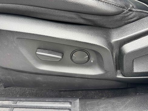 Certified 2019 Ford Ranger Lariat w/ Technology Package image 17