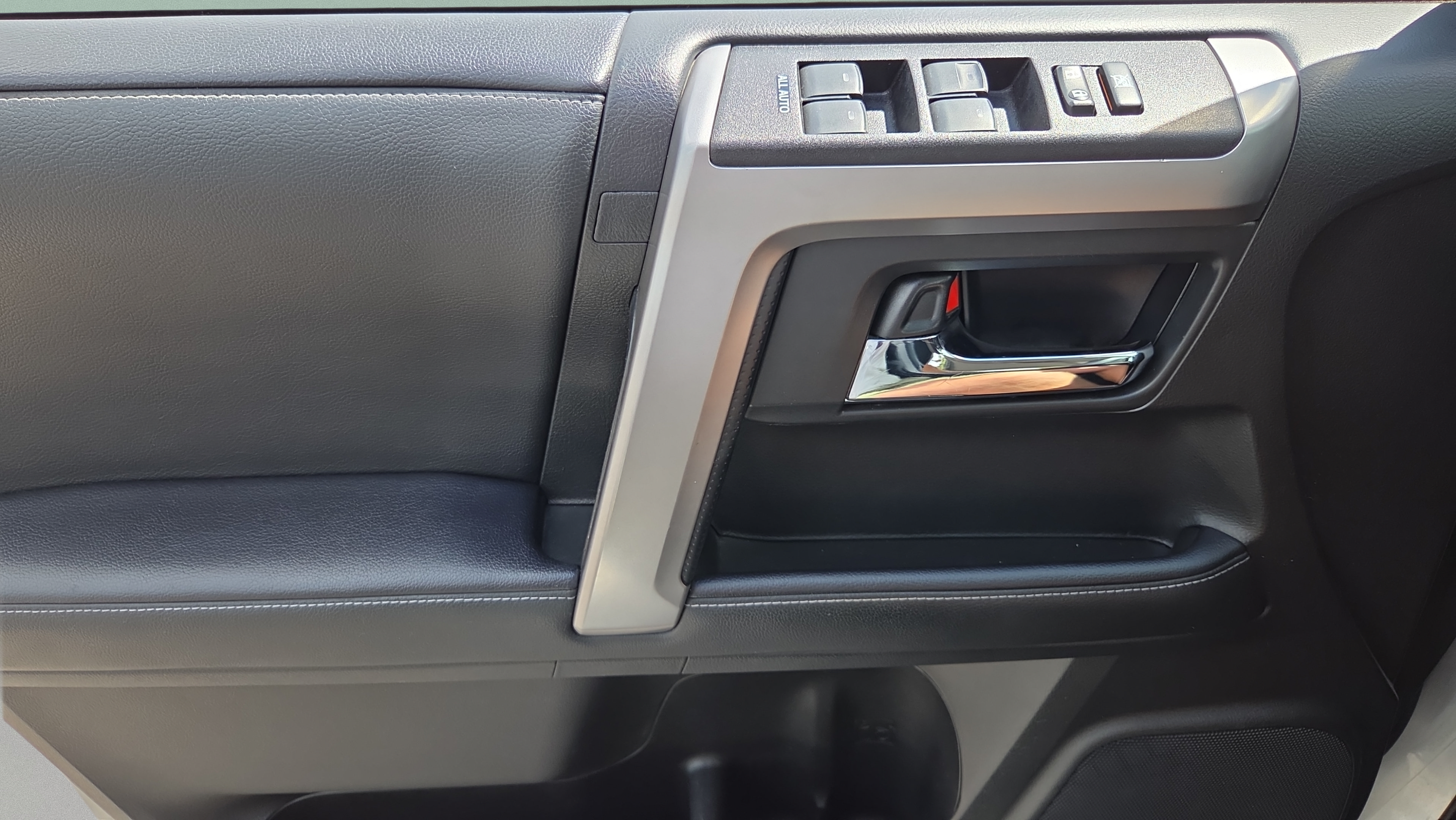 Certified 2021 Toyota 4Runner SR5 Premium RWD image 17
