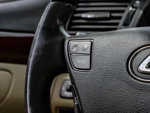 Used 2007 Lexus LS 460 RWD image 27
