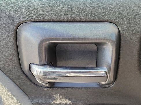 Used 2018 Chevrolet Silverado 1500 Custom w/ Custom Value Package image 26