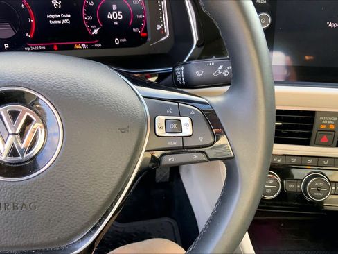 Used 2020 Volkswagen Jetta SEL image 23