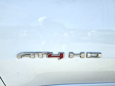 Used 2023 GMC Sierra 2500 AT4 w/ Gooseneck/5TH Wheel Package image 4