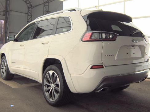 Used 2019 Jeep Cherokee Overland image 3