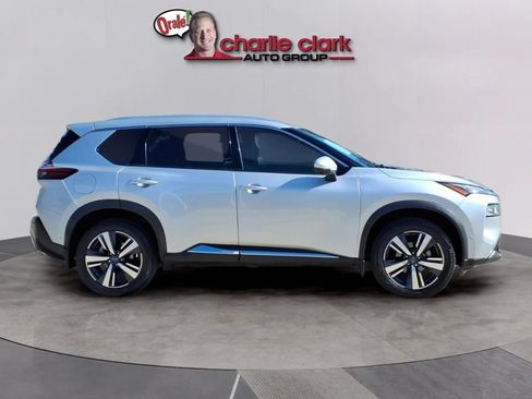 Used 2023 Nissan Rogue SL w/ SL Premium Package FWD image 6