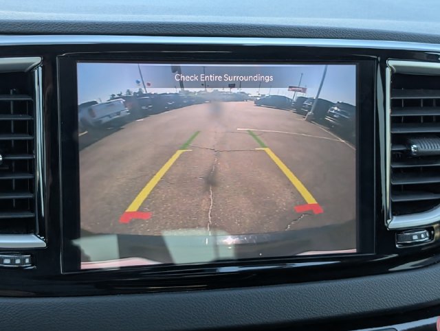 Used 2024 Chrysler Pacifica Touring-L FWD image 18