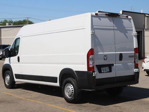 Used 2024 RAM ProMaster 2500 w/ Convenience Group FWD image 6