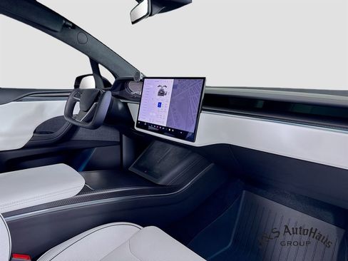 Used 2026 Tesla Model X Plaid image 38