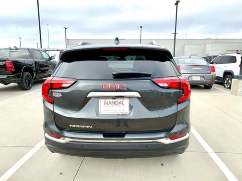 Used 2021 GMC Terrain SLT w/ Infotainment Package II image 5
