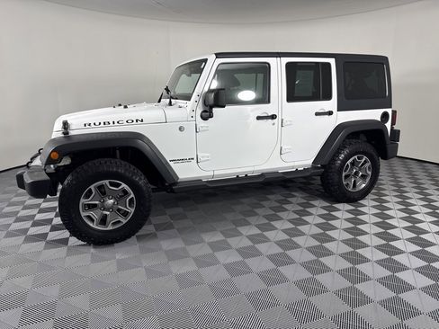 Used 2014 Jeep Wrangler Unlimited Rubicon w/ Max Tow Package image 11