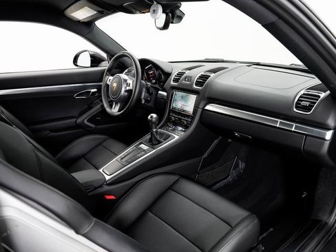 Used 2016 Porsche Cayman image 20