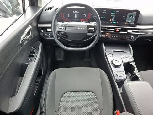 Certified 2026 Kia Sportage LX FWD image 12