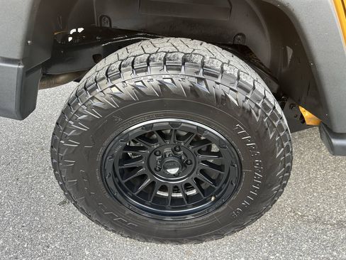 Used 2014 Jeep Wrangler Unlimited Sport w/ Quick Order Package 24S AWD/4WD image 14