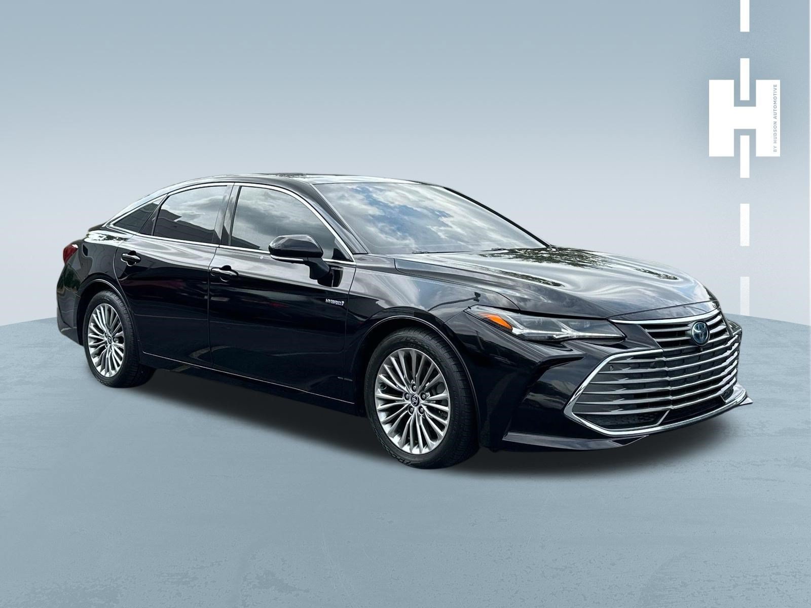 Used 2021 Toyota Avalon Limited w/ Advanced Safety Package FWD image 1