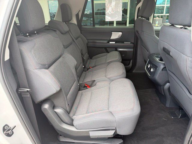 Used 2025 Ford Expedition Max Active RWD image 12