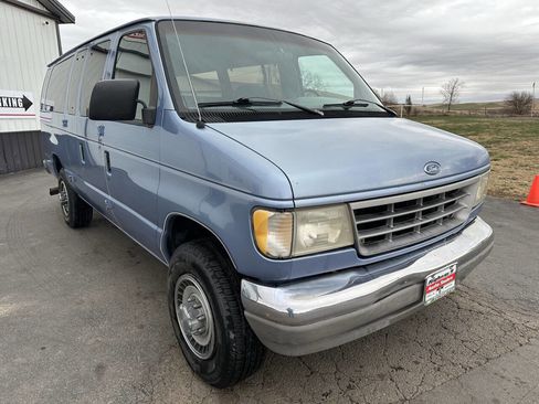 Used 1995 Ford E-350 and Econoline 350 XLT image 9