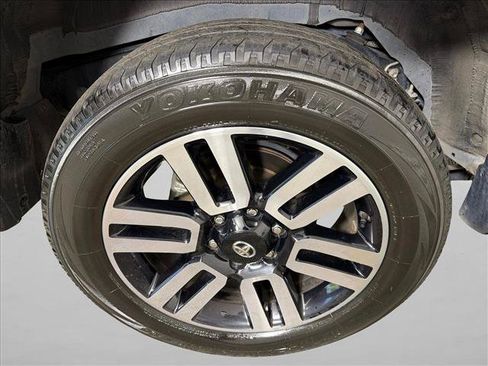 Used 2023 Toyota 4Runner Limited AWD/4WD image 19