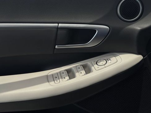 Used 2025 Hyundai Sonata SEL FWD image 23