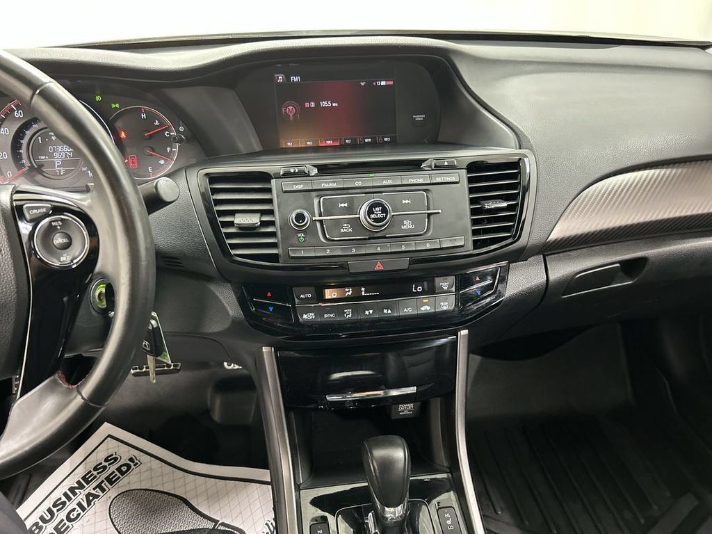 Used 2017 Honda Accord Sport Special Edition image 18