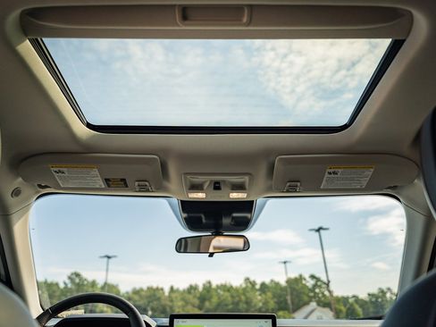 New 2025 Ford Maverick Tremor image 21