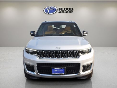 Used 2025 Jeep Grand Cherokee L Summit AWD/4WD image 2