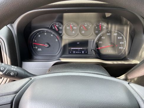 Used 2022 Chevrolet Silverado 2500 Custom w/ Custom Value Package AWD/4WD image 21